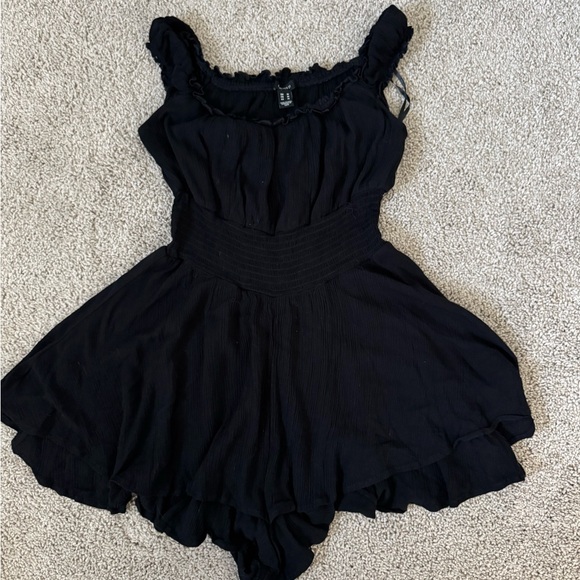 Forever 21 Pants - Forever 21 Black Ruffled Babydoll Romper Medium